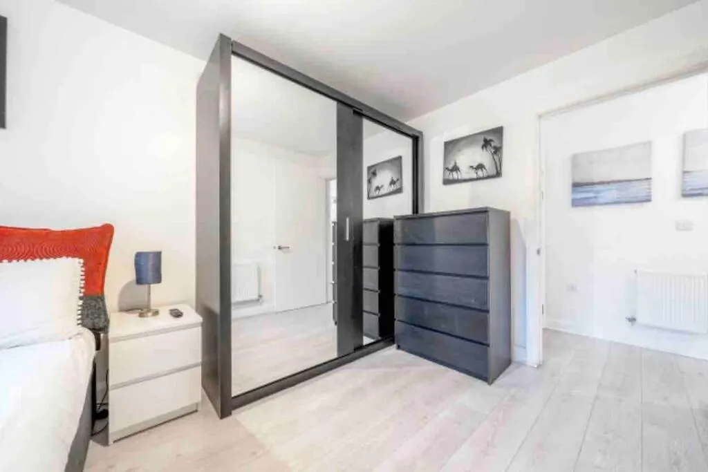 Impressive Central London Balcony Apartment
